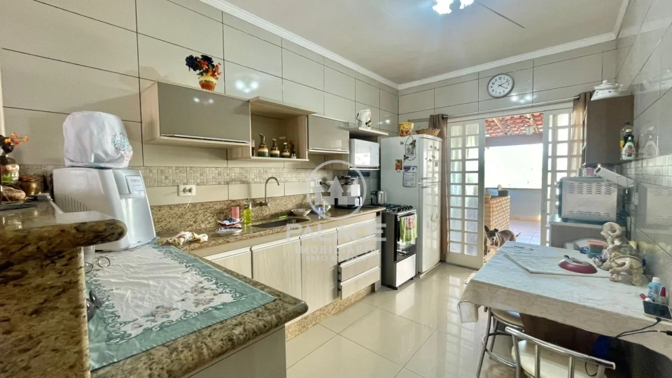 CASA / BARRACAO / EDICULA / COMERCIAL / RESIDENCIAL / VENDA / LOCACAO