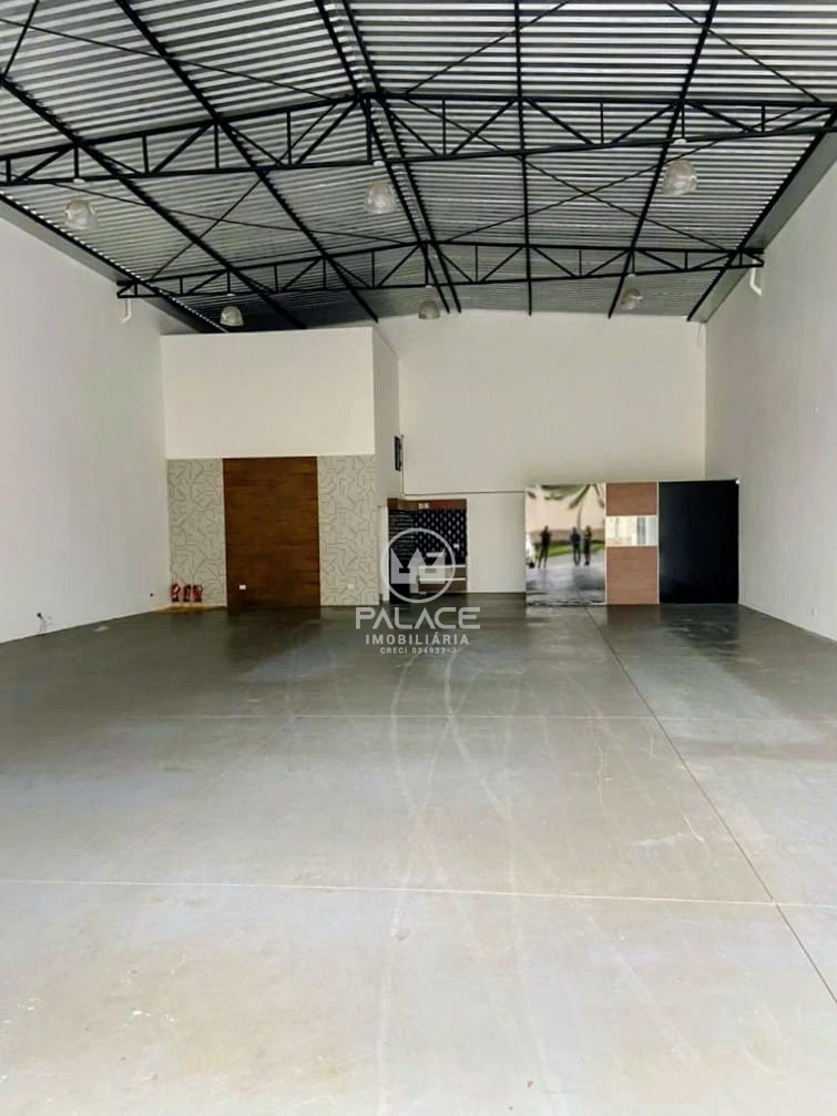 Barracão disponivel para locação