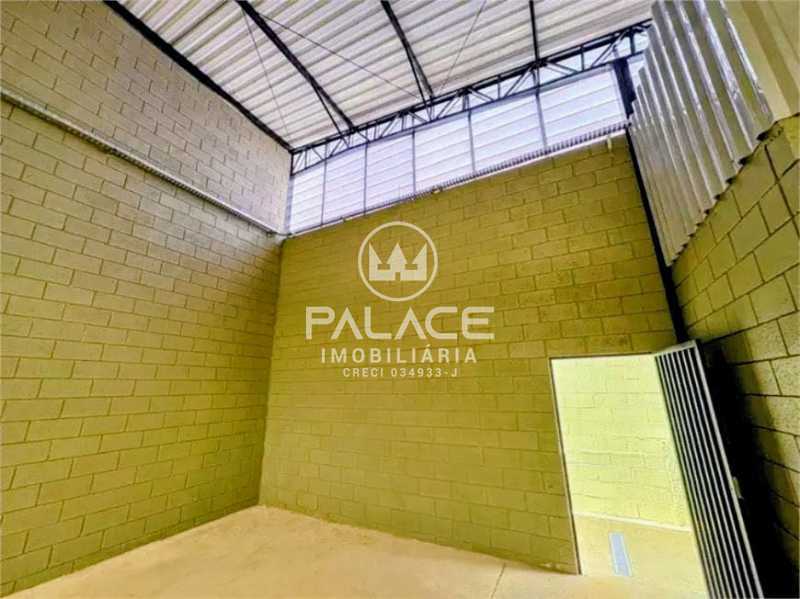 Imagens do imóveis Barracão :  / Comercial / Santa Rita