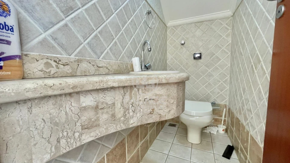 CASA / LOCACAO / 3 SUITES / CONDOMINIO / TERRAS IV