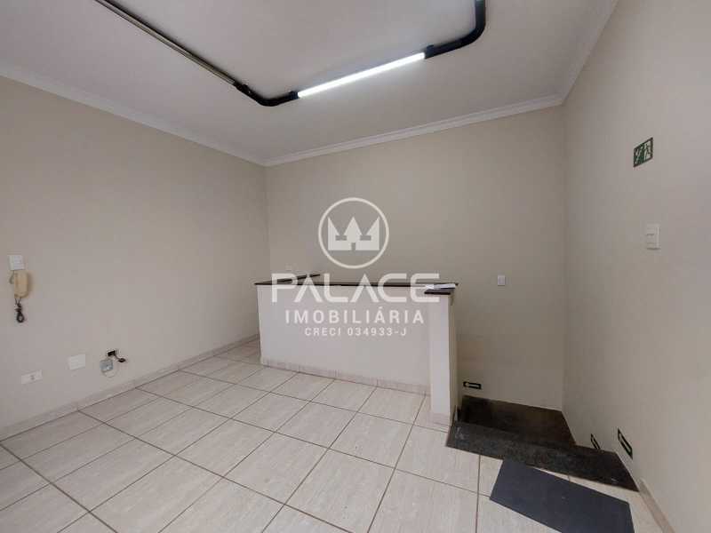 Imagens do imóveis Casa :  / Comercial / Centro (Ártemis)