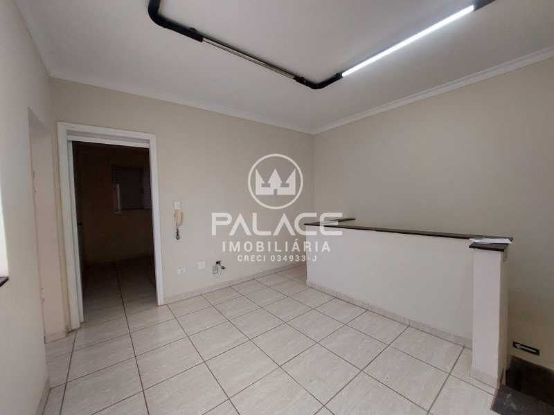 Imagens do imóveis Casa :  / Comercial / Centro (Ártemis)