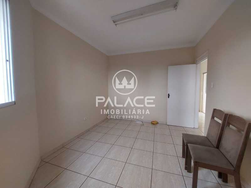 Imagens do imóveis Casa :  / Comercial / Centro (Ártemis)