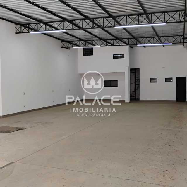 Imagens do imóveis Barracão :  / Comercial / Piracicamirim