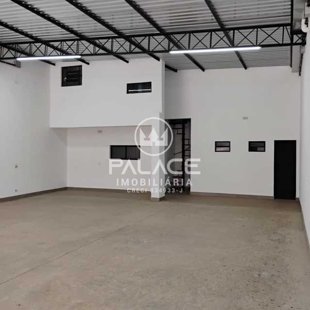 Imagens do imóveis Barracão :  / Comercial / Piracicamirim