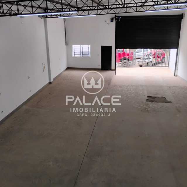 Imagens do imóveis Barracão :  / Comercial / Piracicamirim