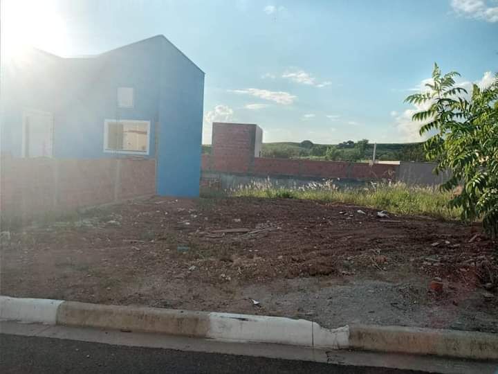 Imagens do imóveis terreno residencial à venda em residencial santa luzia, charqueada 160m²