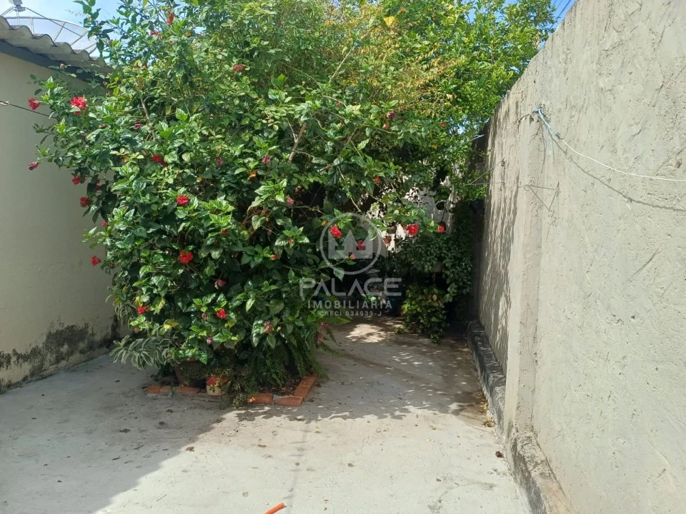 LINDA CASA A VENDA , NA RUA BARRA BONITA,  BAIRRO SANTA TEREZINHA