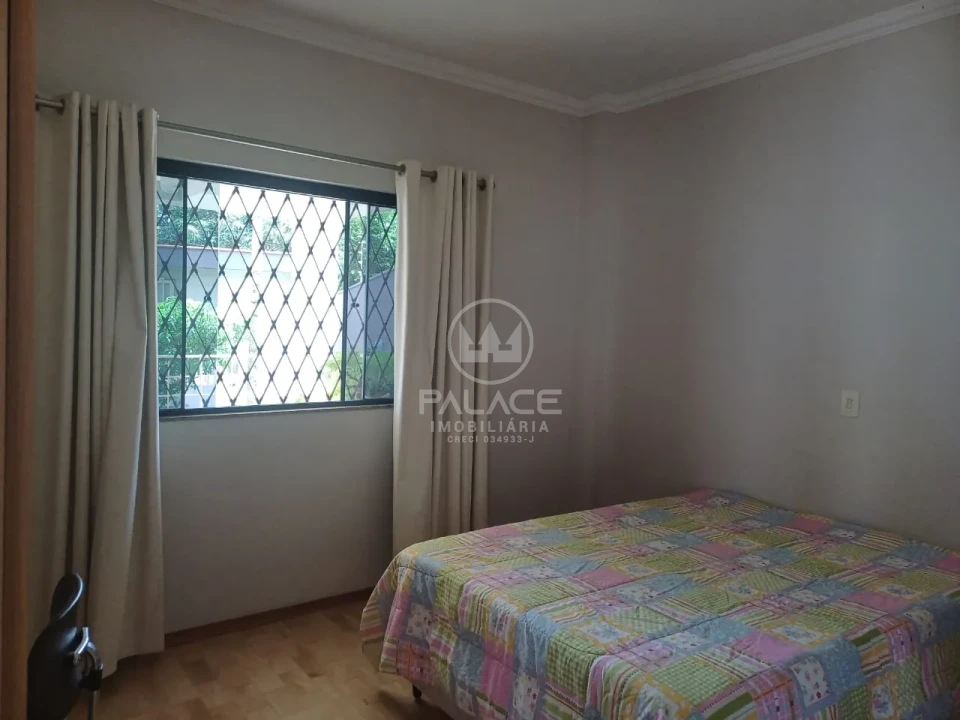 CASA A VENDA NO BAIRRO CASTELINHO