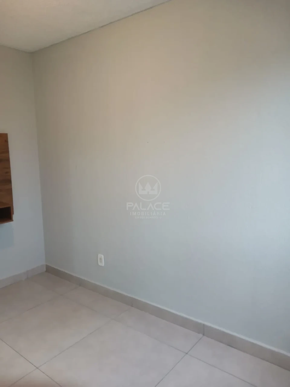 Apto á Venda no Condominio Ipê Amarelo  - Parque Orlanda 1