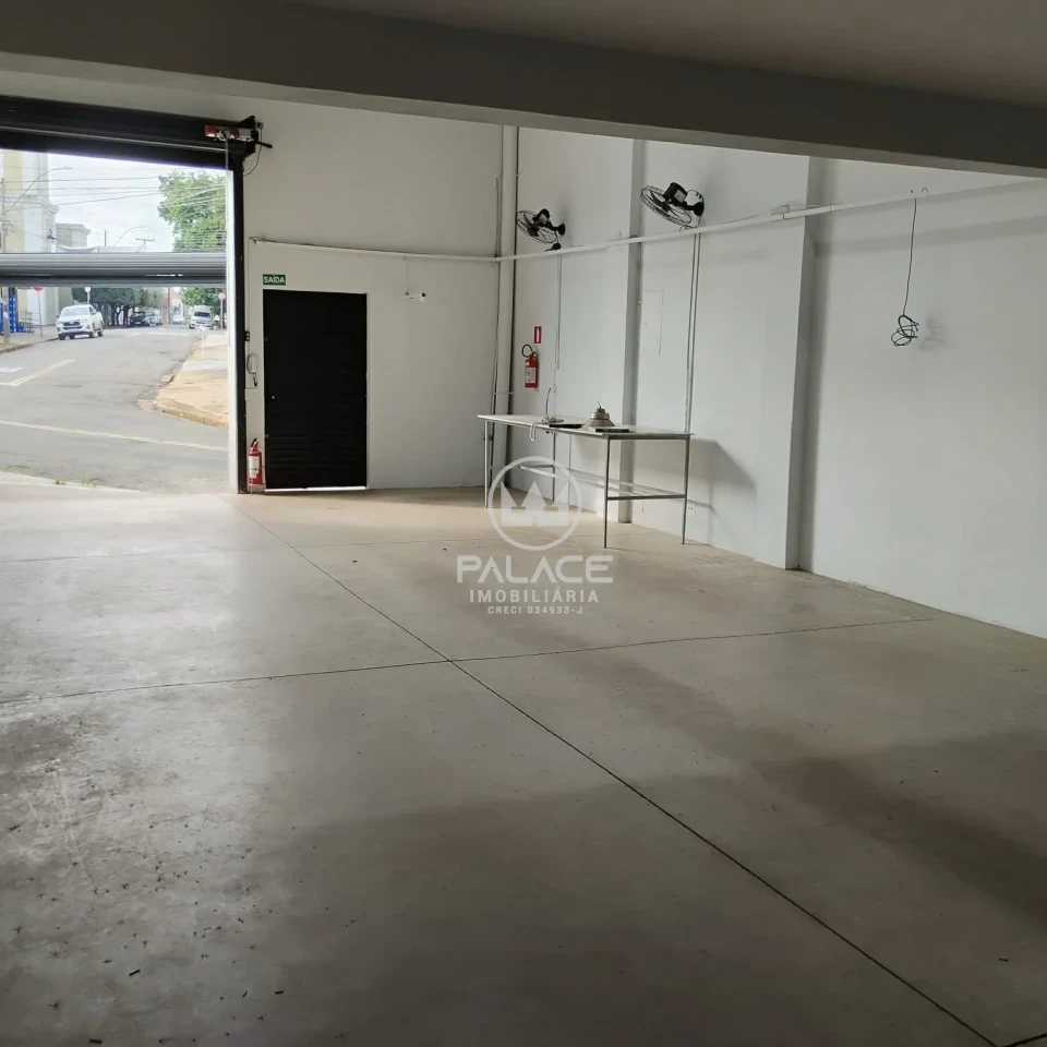 Barracão disponivel para locação