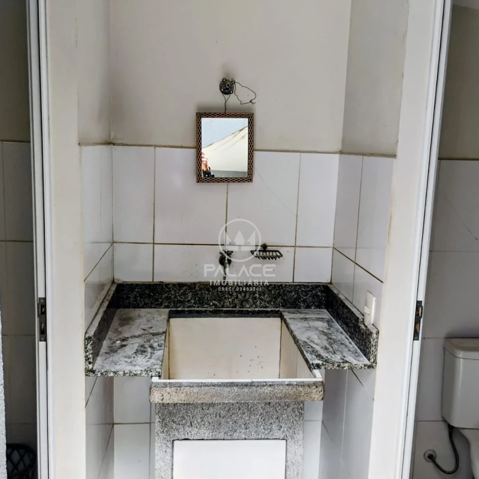 Barracão disponivel para locação no Bairro Vila Rezende