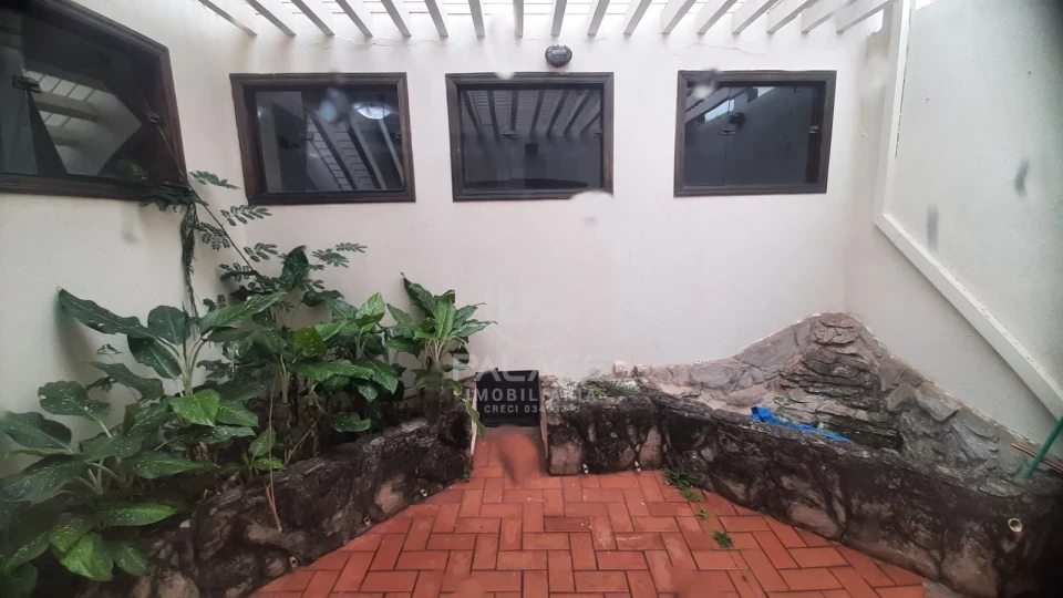 CASA COMERCIAL PARA LOCAÇÃO /  SÃO JUDAS