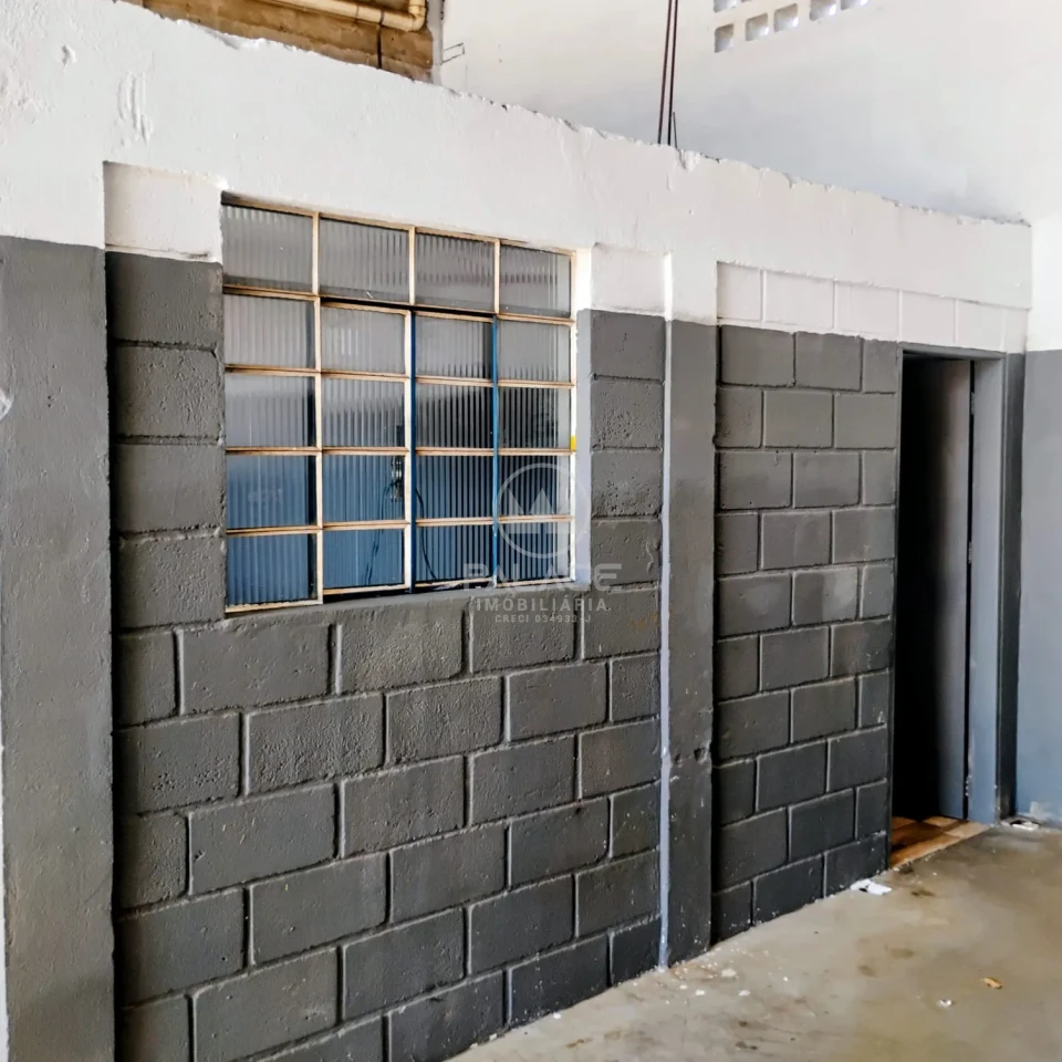 Barracão disponivel para locação