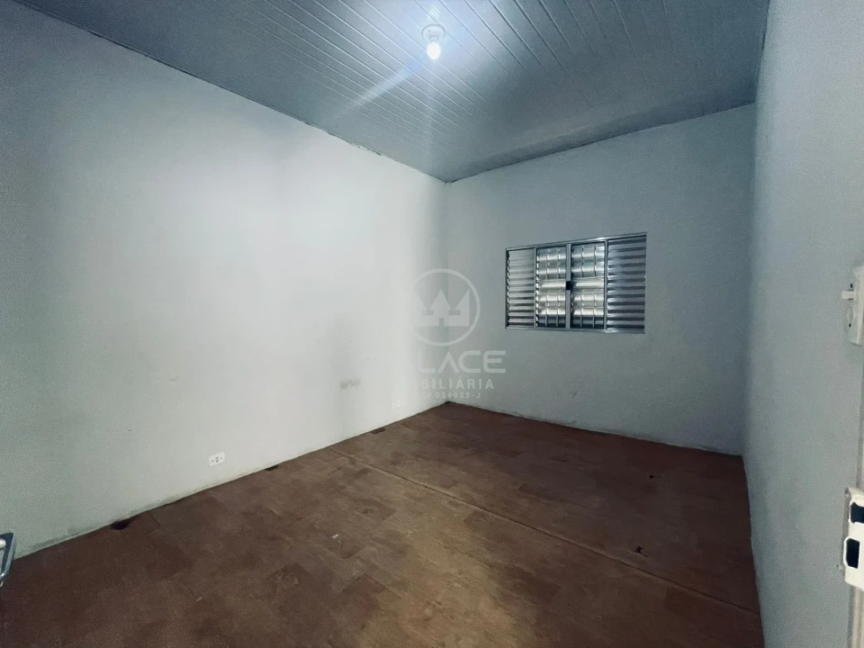 Casa com 3 dormitórios para alugar, 130 m² por RS 1690,00-mês - Castelinho - Piracicaba-SP