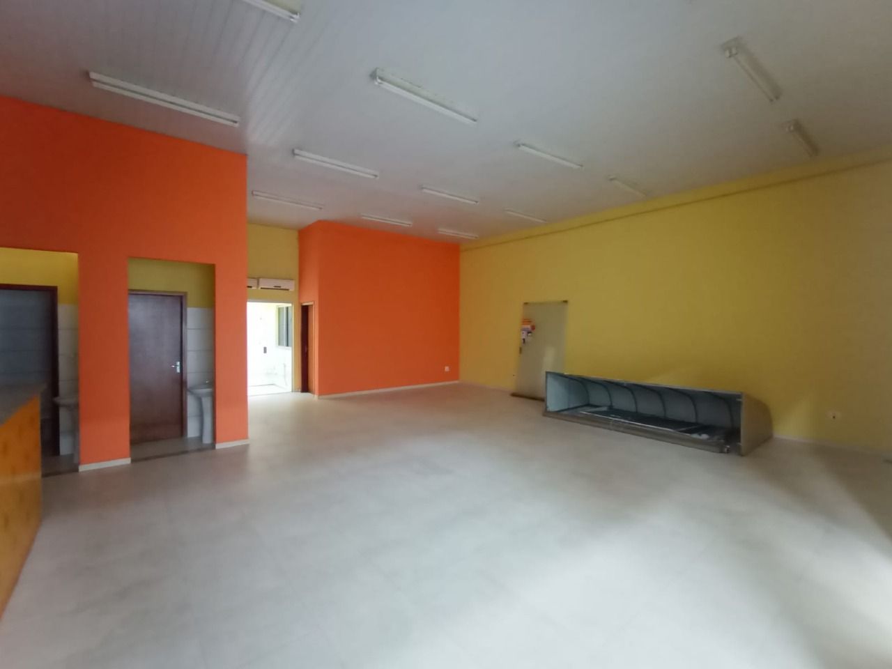 Imagens do imóveis salão para alugar em loteamento santa rosa, piracicaba 198m²