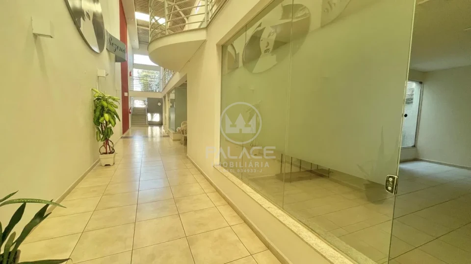 SALA COMERCIAL COM 40M² PARA LOCAÇÃO - VILA REZENDE / PIRACICABA