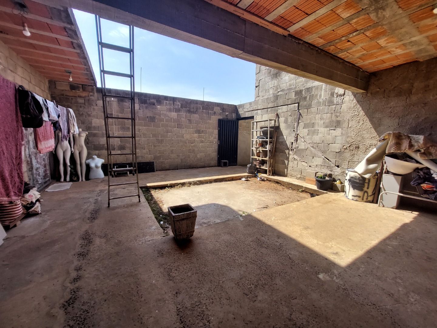 Imagens do imóveis casa à venda em monte feliz, piracicaba 2 quartos 200m²