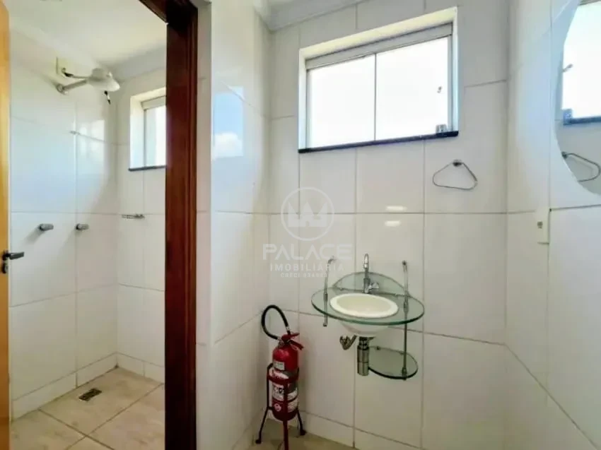 Barracão disponivel para locação