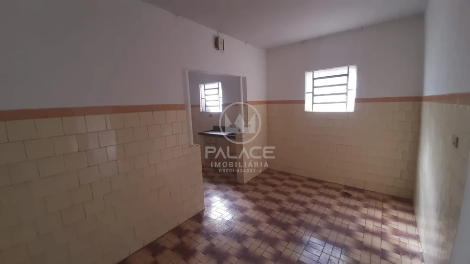CASA PARA LOCAÇÃO / CENTRO / 2 QUARTOS