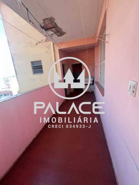 Imagens do imóveis Casa de rua -  / Residencial / Centro