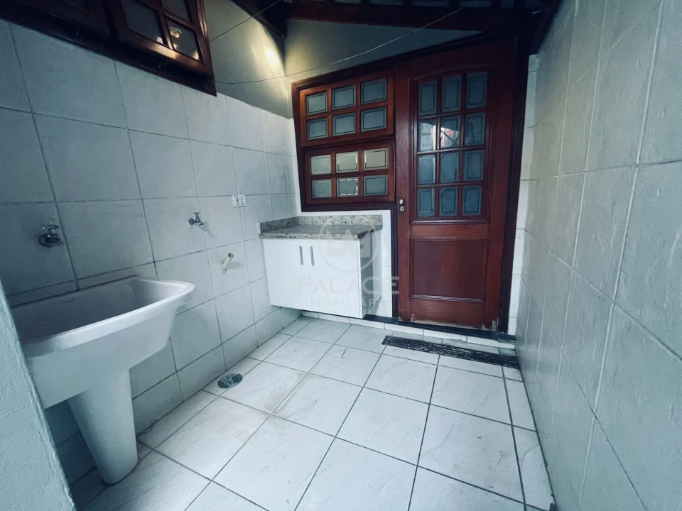 CASA PARA LOCAÇÃO / 3 QUARTOS/ JARDIM PANORAMA