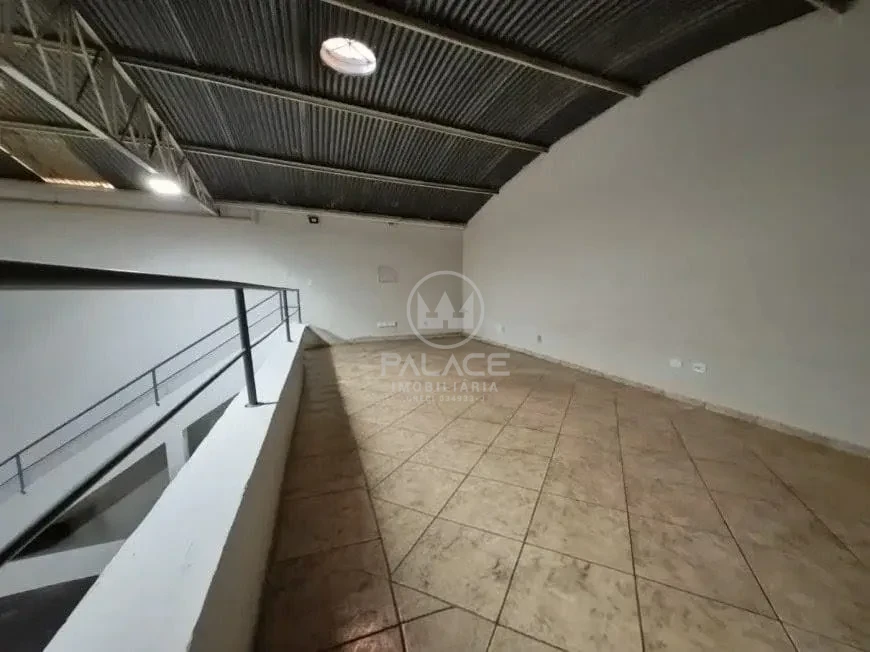 Barracão disponivel para locação