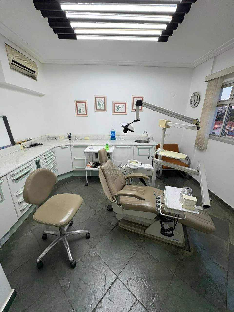 SALA COMERCIAL EQUIPADA PARA CLINICA ODONTOLOGICA COM 5 CONSULTORIOS
