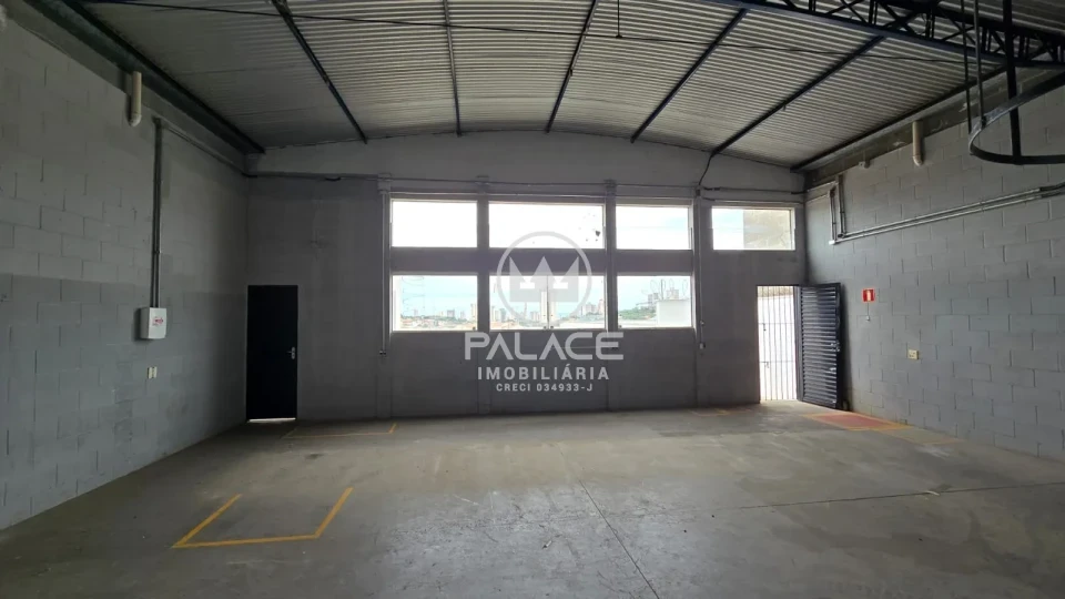 Barracão disponivel para locação