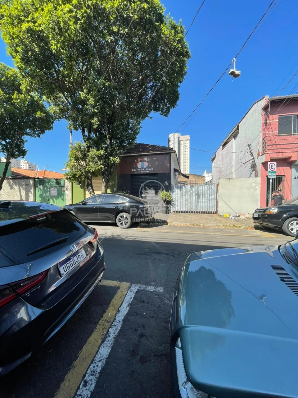 vende 7 quitinetes e 2 comercial, no mesmo terreno. Excelente investimento