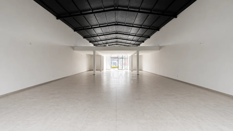 Barracão com 385m² para alugar  na Paulista, em Piracicaba