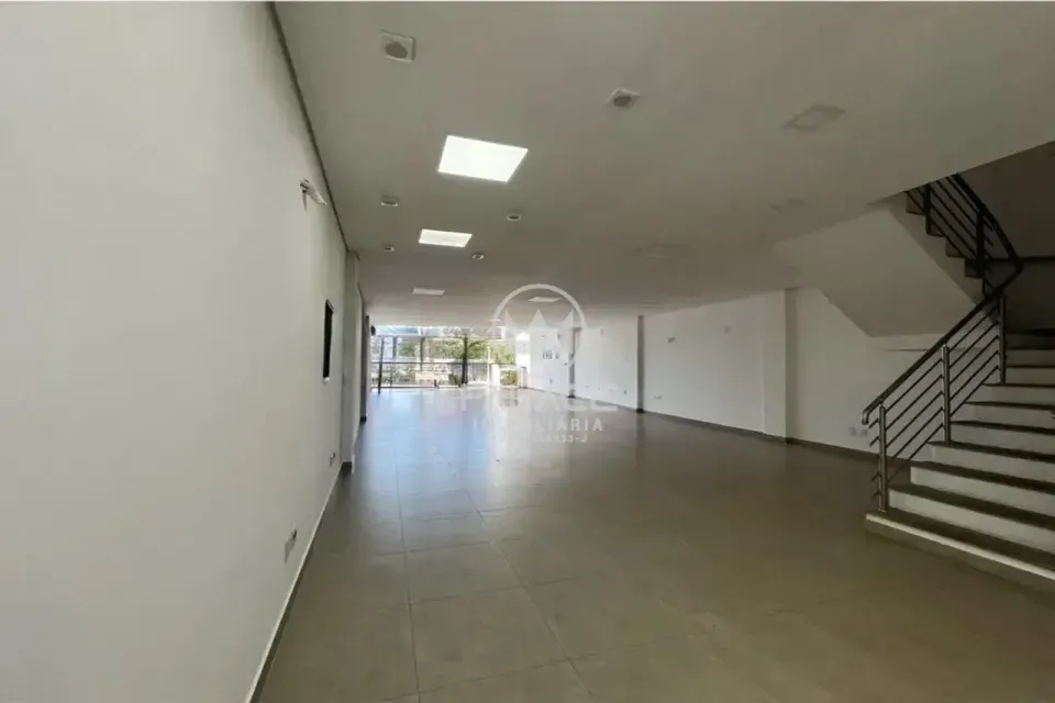 Barracão disponivel para locação