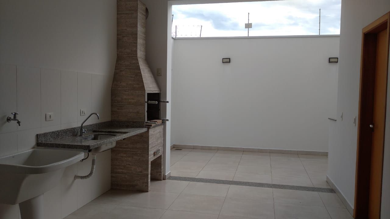 Casa com 3 dormitórios para alugar, 185 m² por RS 3.600,00-mês - Higienópolis - Piracicaba-SP