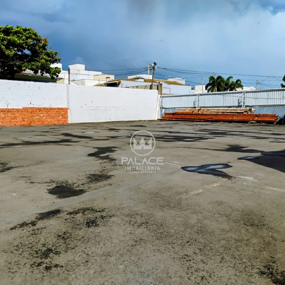 Barracão disponivel para locação