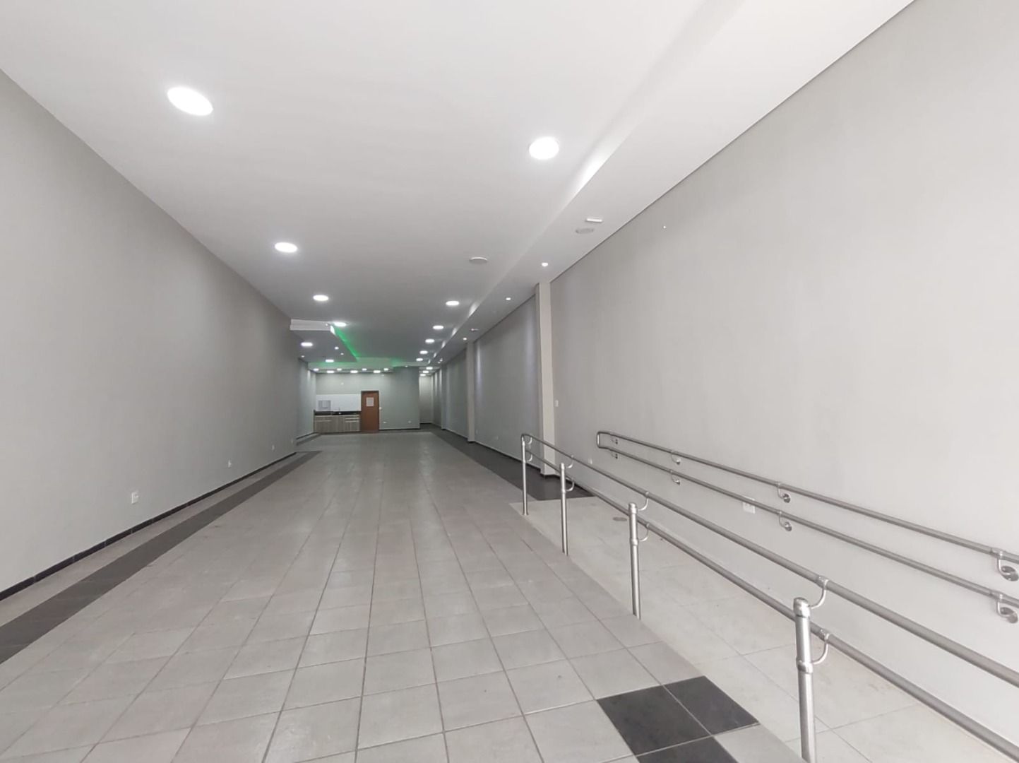 Imagens do imóveis Salão para alugar, 261 m² por RS 6.243-mês - Centro - Piracicaba-SP