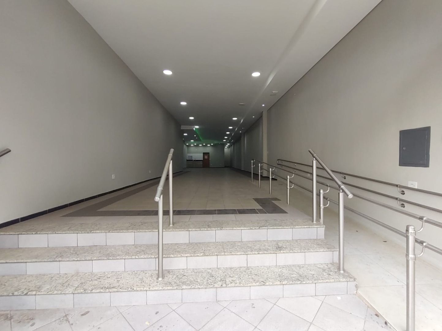 Imagens do imóveis Salão para alugar, 261 m² por RS 6.243-mês - Centro - Piracicaba-SP