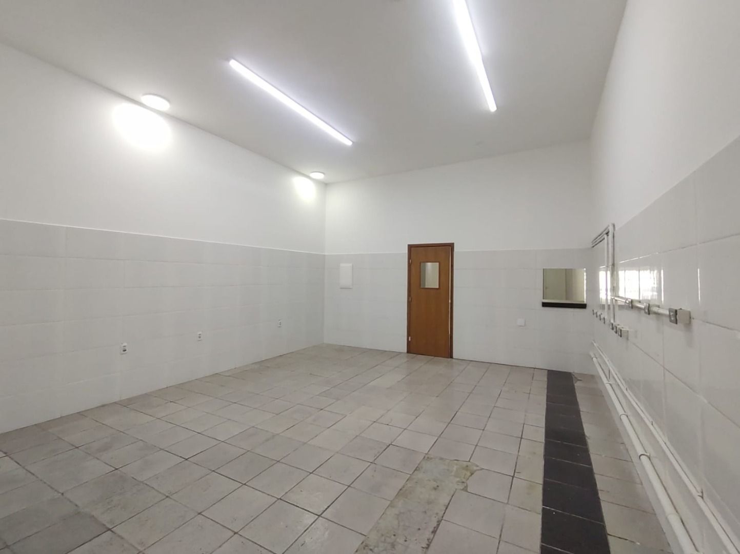 Imagens do imóveis Salão para alugar, 261 m² por RS 6.243-mês - Centro - Piracicaba-SP