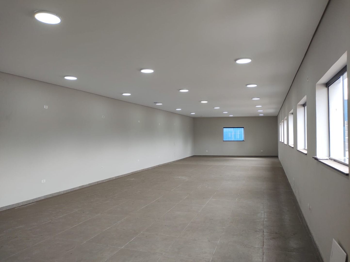 Imagens do imóveis Salão para alugar, 185 m² por RS 6.120-mês - Centro - Piracicaba-SP