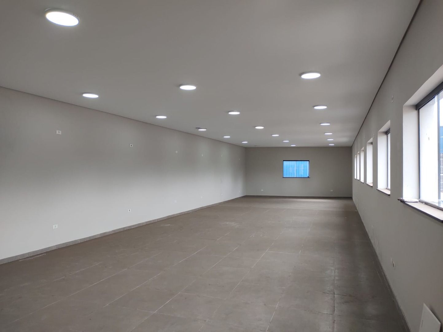 Imagens do imóveis Salão para alugar, 185 m² por RS 6.120-mês - Centro - Piracicaba-SP