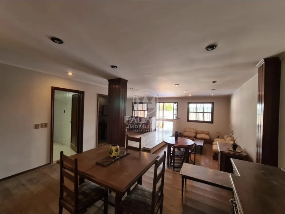 Sobrado À Venda No Centro De Piracicaba