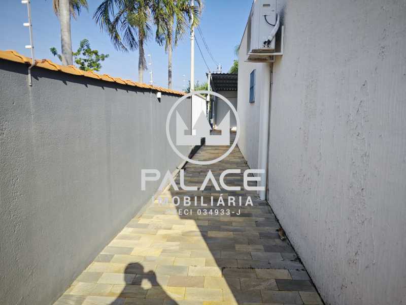 Imagens do imóveis chacara em condomínio - térrea / residencial / jardim bandeirantes