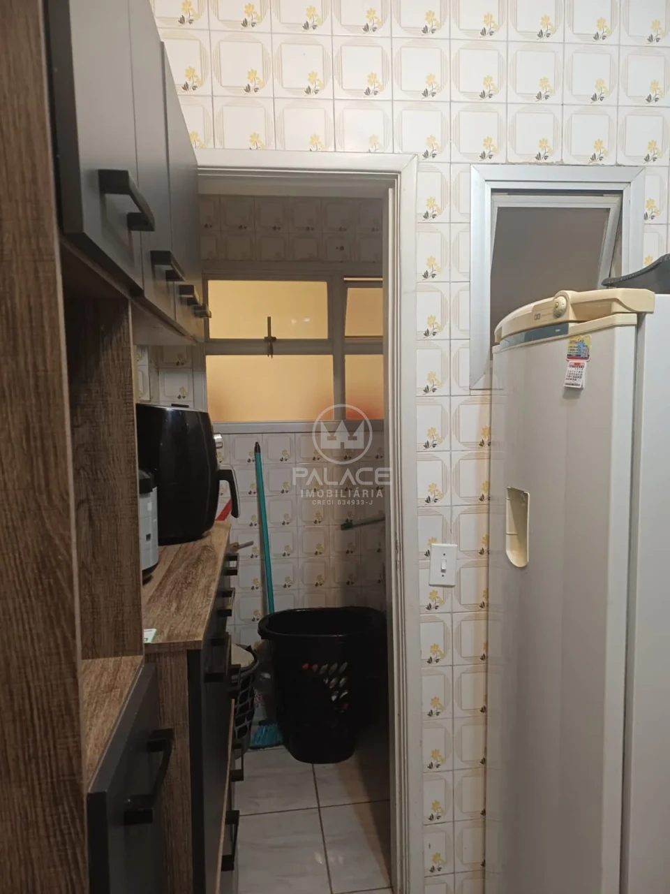 APARTAMENTO A VENDA NO EDIFICIO VERSALHES