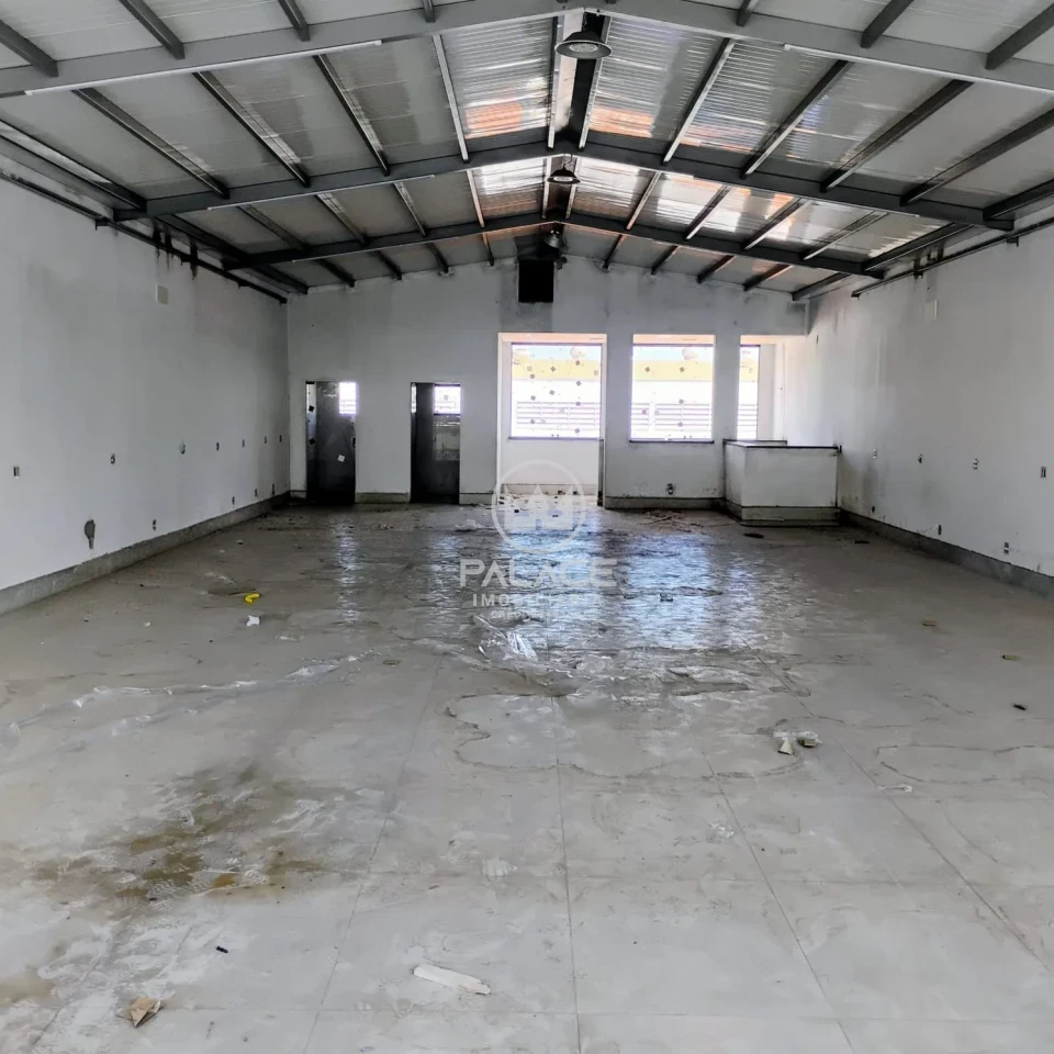 Barracão disponivel para locação