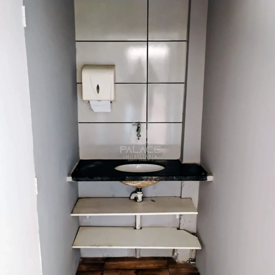 Barracão disponivel para locação