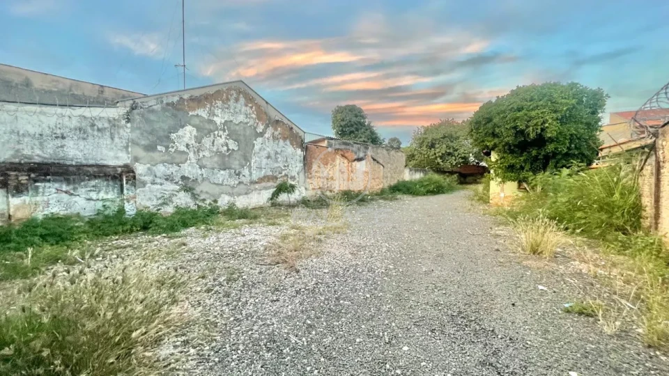 TERRENO 465m² PARA VENDA OU LOCAÇÃO, NA VILA REZENDE