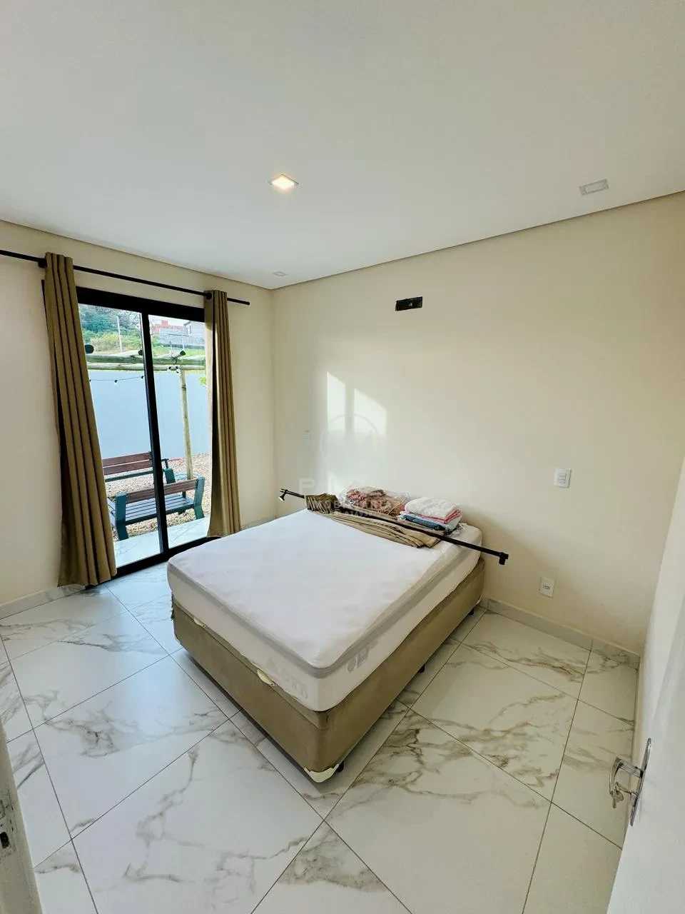 Casa à Venda no Condominio Residencial Canadá