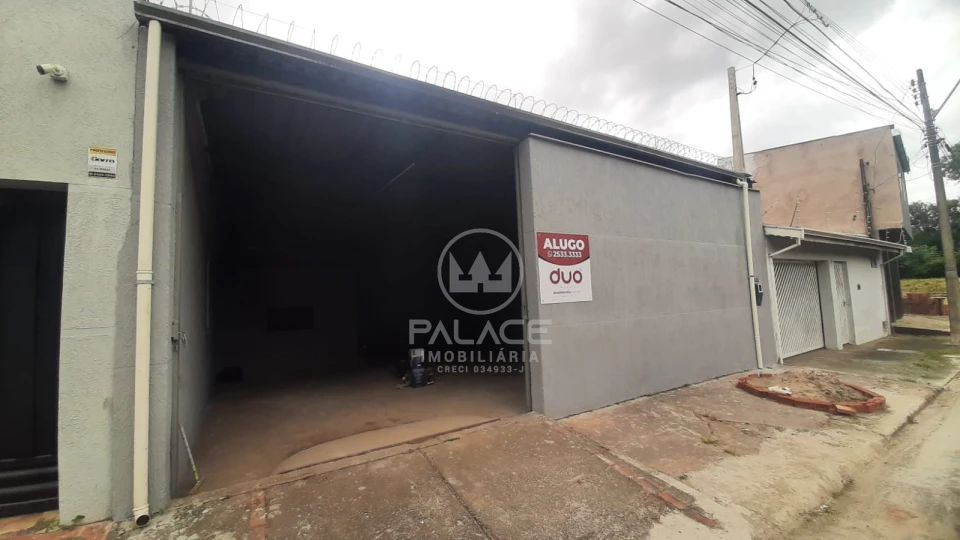 BARRACAO / LOCACAO  / PQ PRIMEIRO DE MAIO /