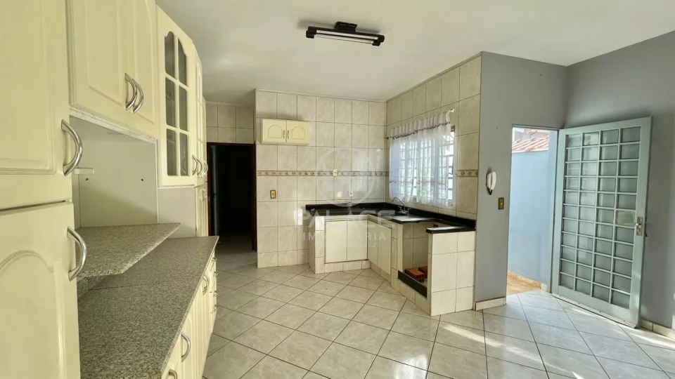 CASA / SOBRADO 2 QUARTOS, SENDO 1 SUITE , 126m² - JARDIM ALGODOAL