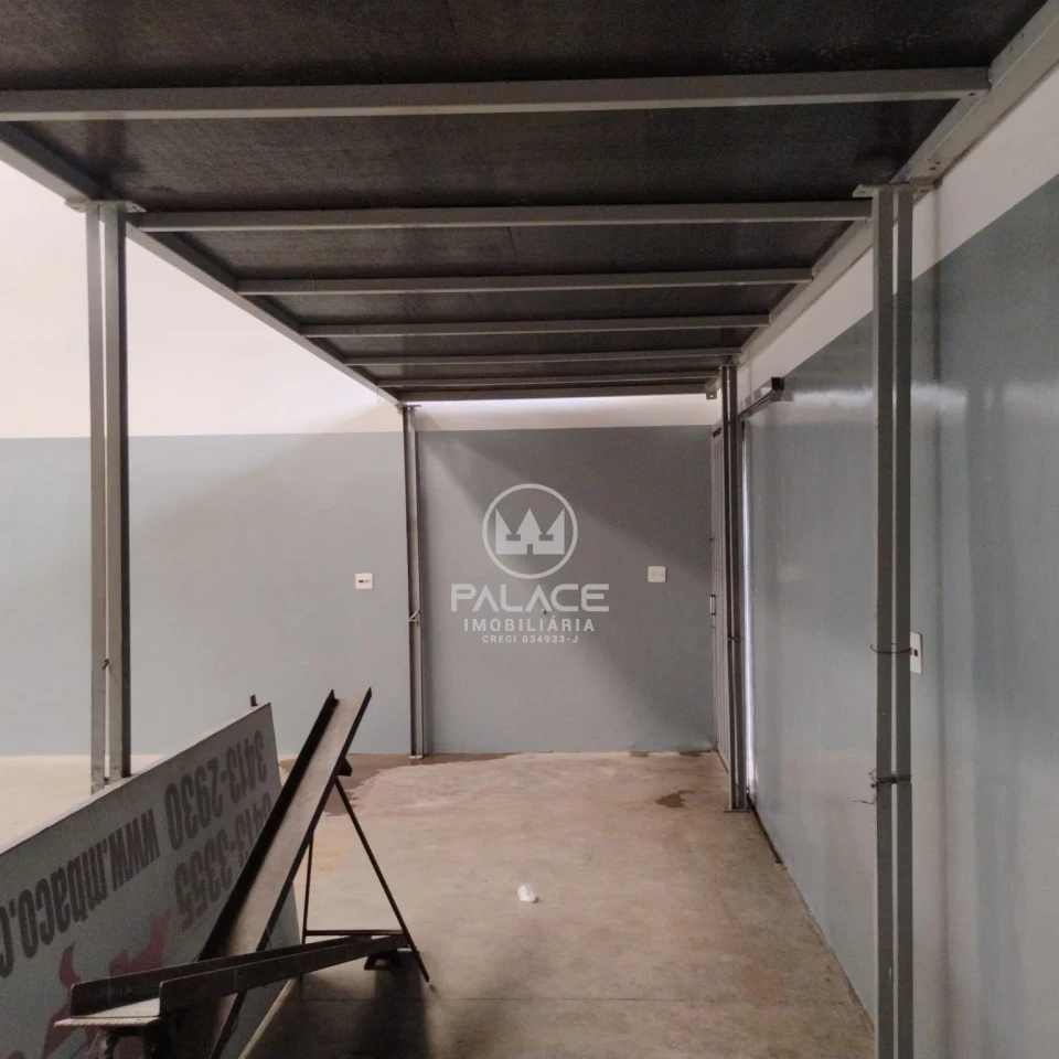 Barracão disponivel para locação no Bairro Vila Rezende