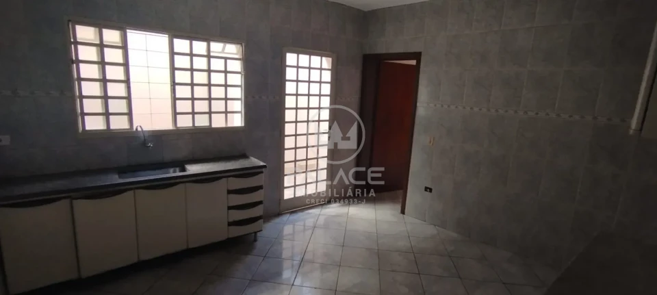 CASA / 2 QUARTOS / PARQUE ÀGUA BRANCA